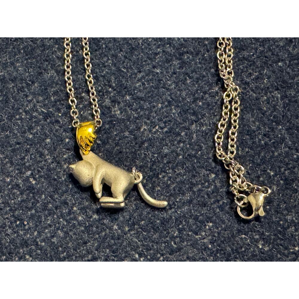 20in Silver Necklace with Articulating Tail Cat Pendant